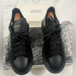 Black Alexander McQueen size 46